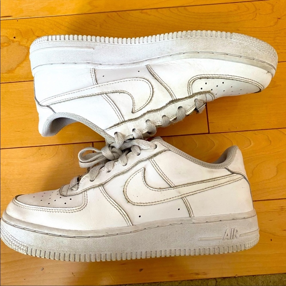 Nike Air Force 1 size 5